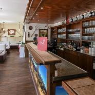 13796 EBA Berghotel Hohe Mark Bistro.jpg