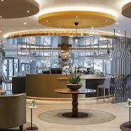 oh_ostseehotel_ahlbeck_lobby_3309_buehne.1000x0.jpg