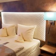 21051 Lakeside Burghotel 20190624_191513-300dpi.jpg