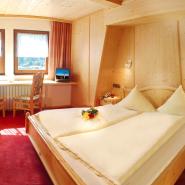 31150 Eckartauerhof Zimmer.jpg