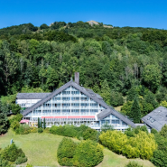 31188 Sure Hotel Ansicht.jpg