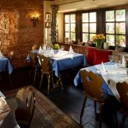 21277 Biker Hotel Burgschänke in der Pfalz 4.jpg